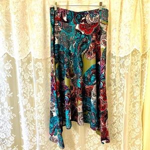 🛑SOLD🛑PAISLEY Skirt Knit Pull On, Beautiful Print